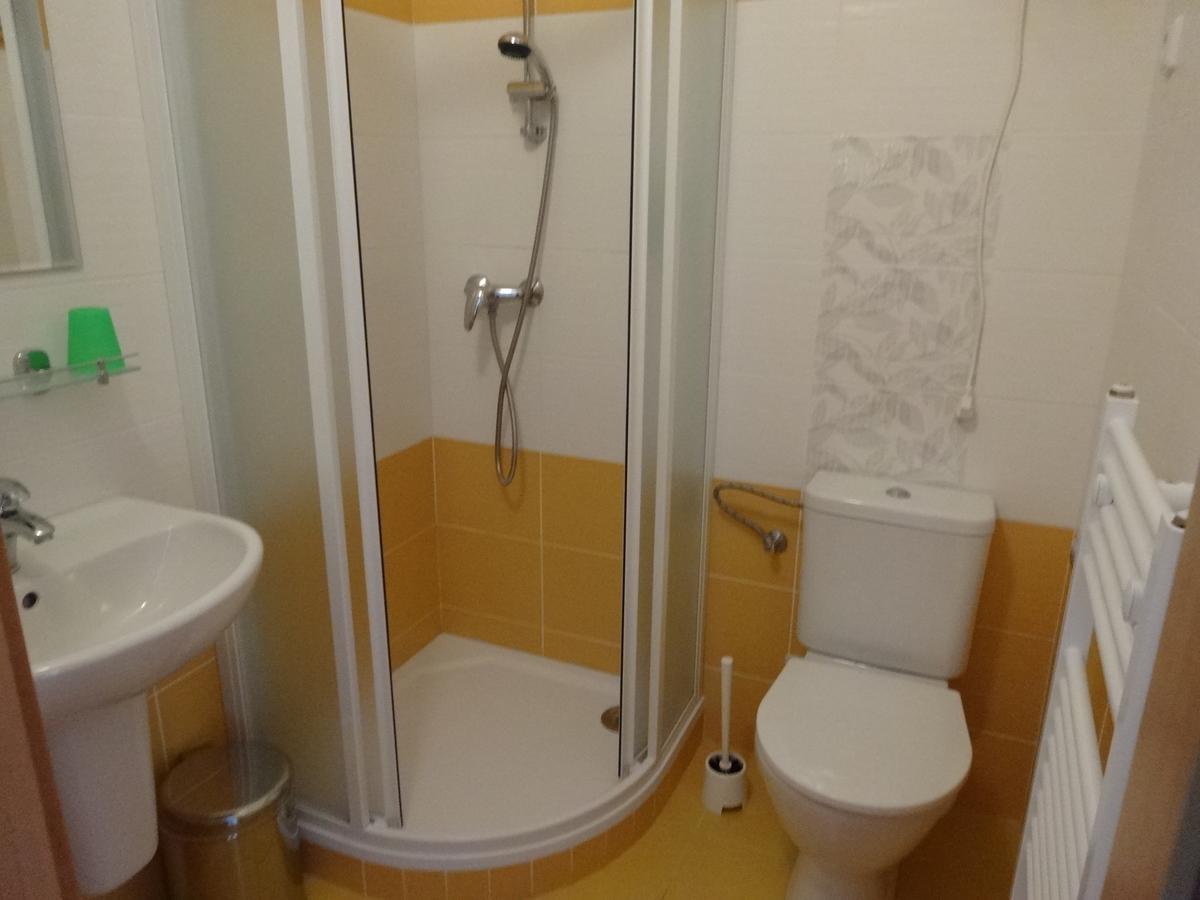 Hostinec U Janatu S Ubytovanim Cestin Kamer foto