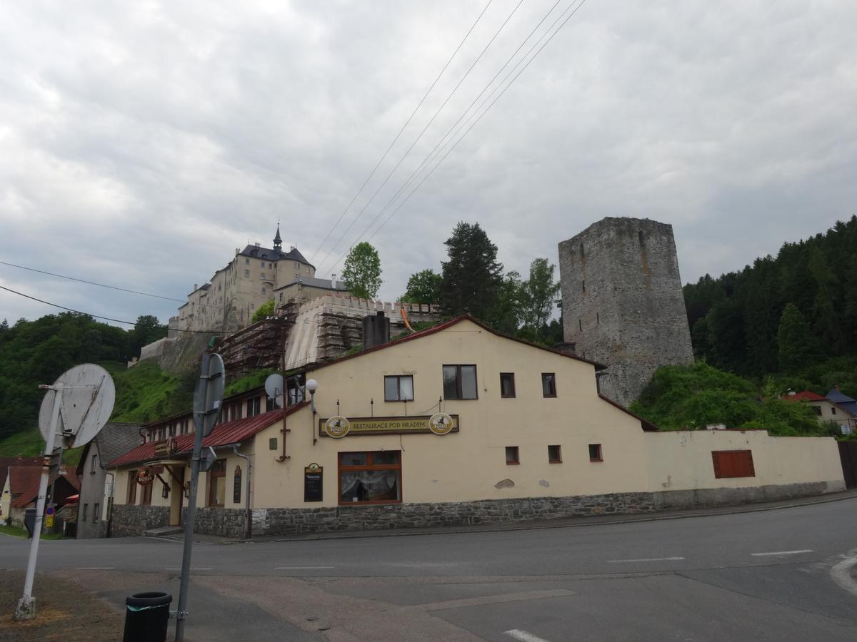 Hostinec U Janatu S Ubytovanim Cestin Buitenkant foto